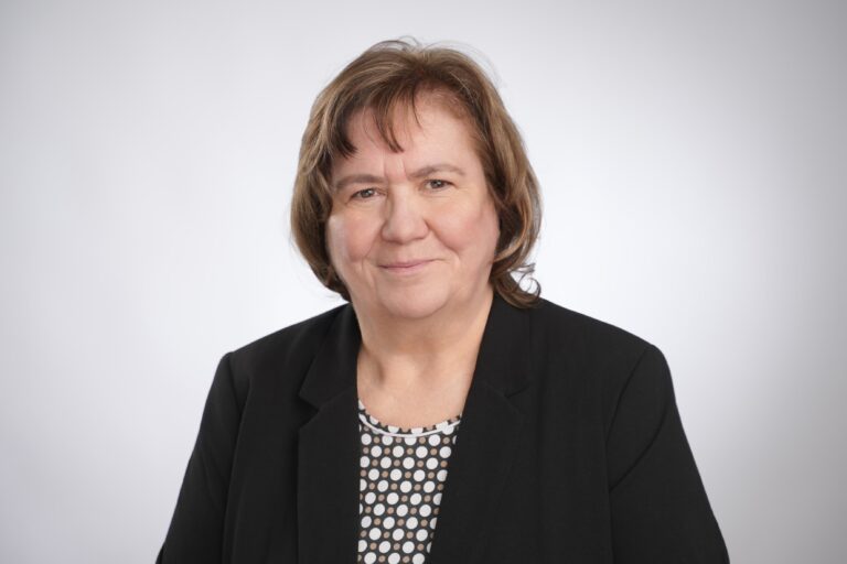 Irmgard Horesnyi